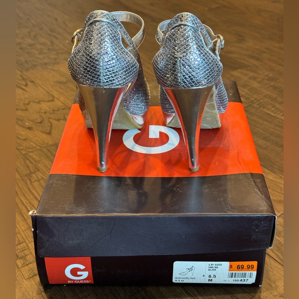 Guess Heels - Picture 8 of 8